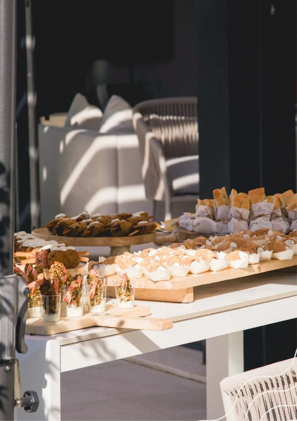 Buffet de postres preparado para los invitados